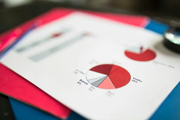 Unternehmensbewertung Schweiz: Methoden, Multiples und was Ihr KMU wirklich wert ist